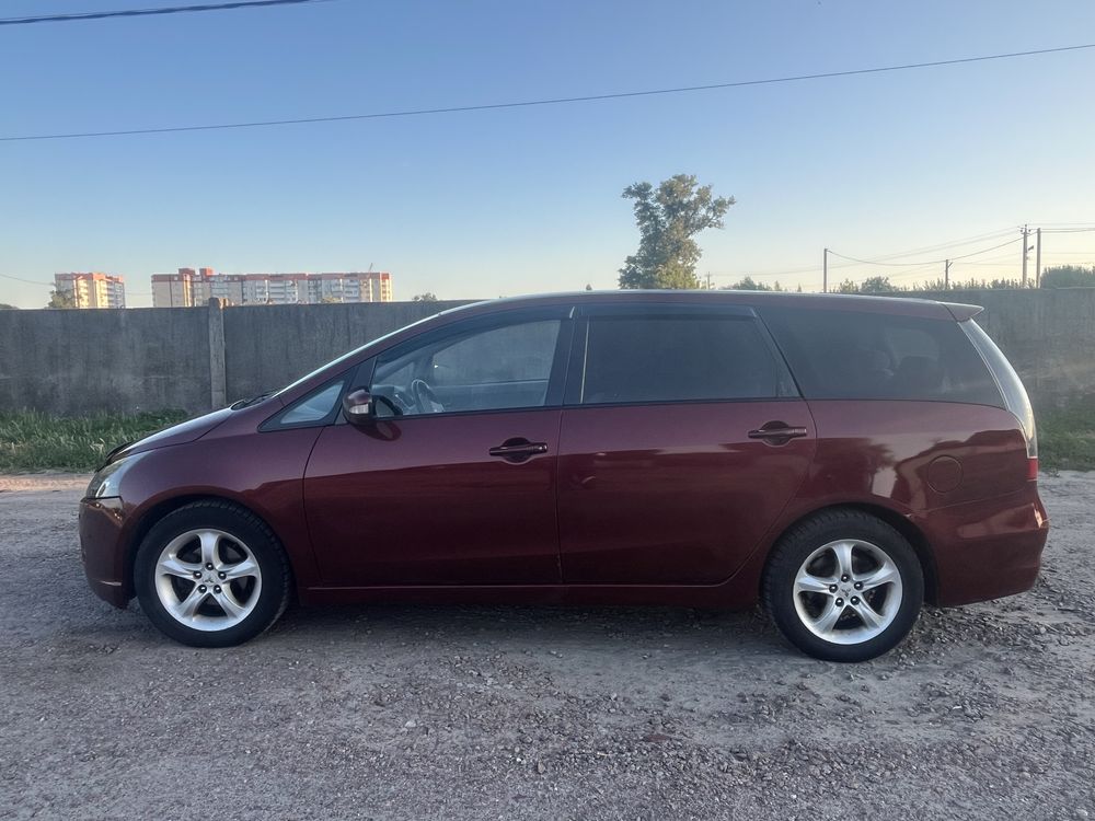 Mitsubishi Grandis 2.4 механіка ГБО 7 місць