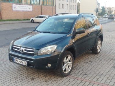 Sprzedam Toyota RAV4 lub zamienię na tańszy z dopłatą