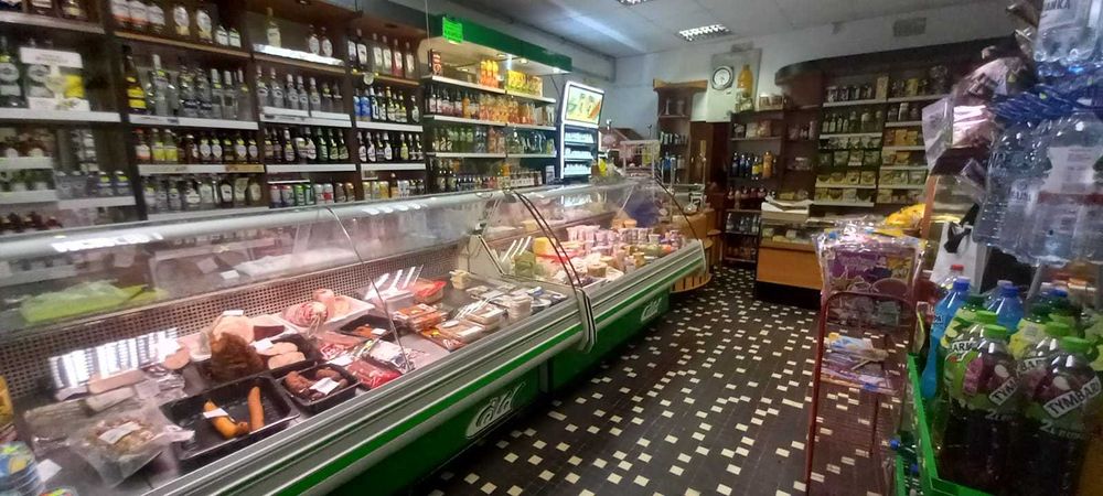 Odstąpię  sklep  spożywczo - alkoholowy
