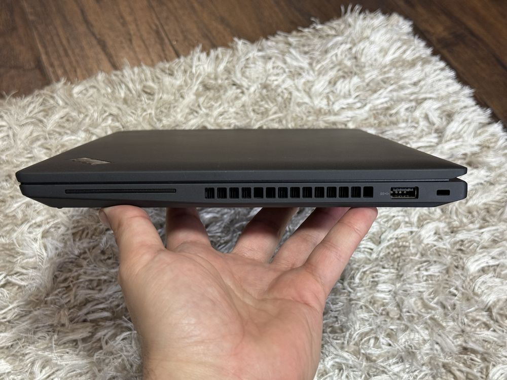 Ноутбук Lenovo ThinkPad T14 Gen 4 / i7-1355U / 24 ГБ / 512 ГБ