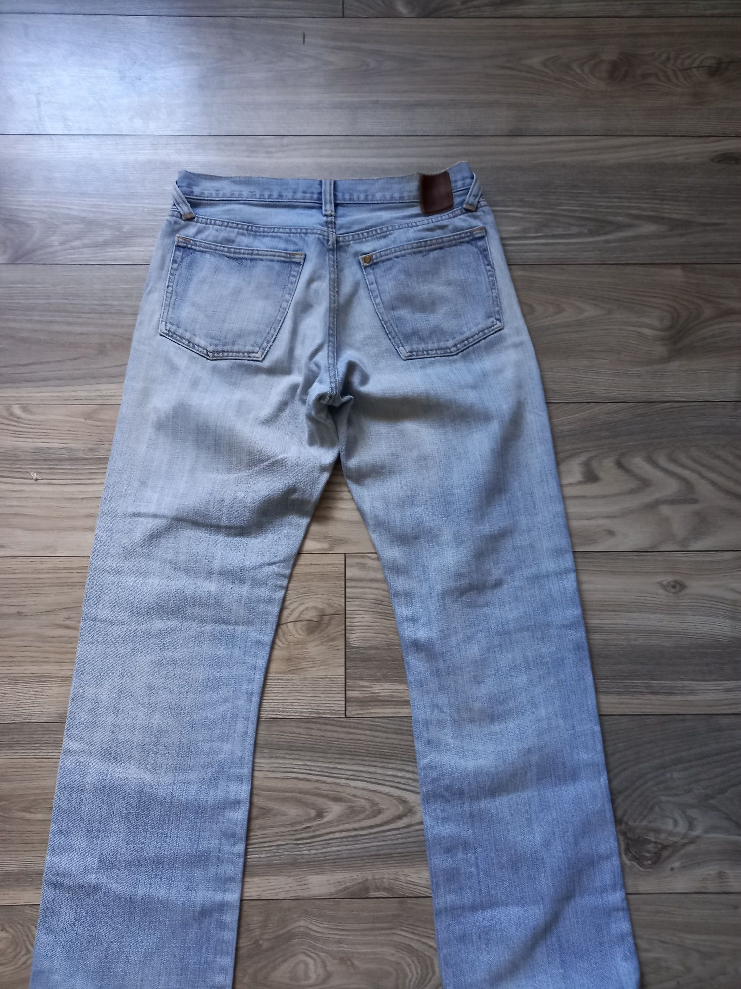 H&M męskie jeansy W31 L32 pas 80 cm