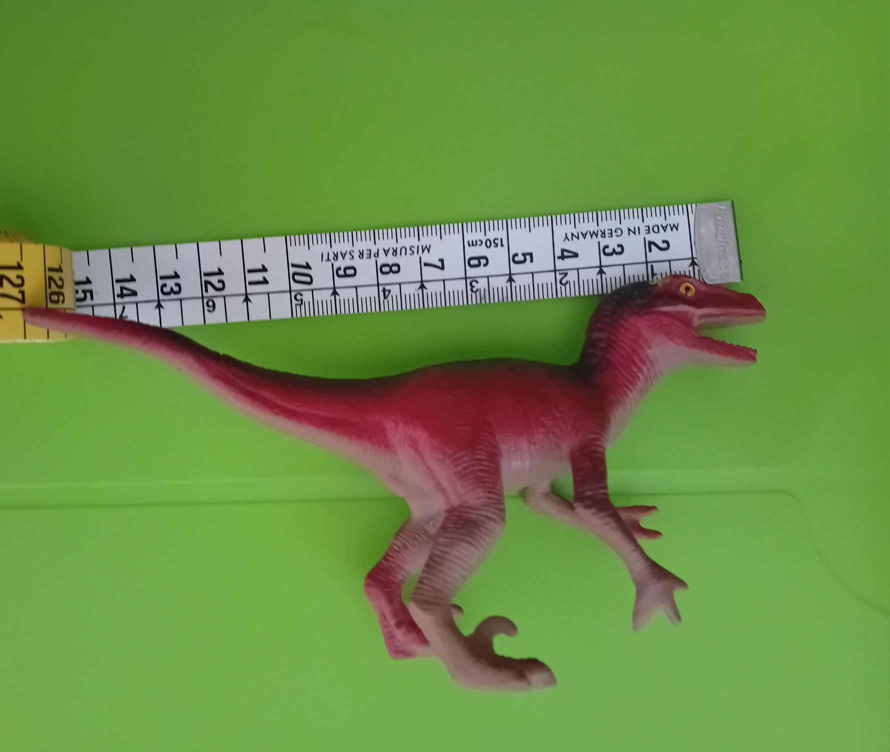 2 Dinossauros e Ovo