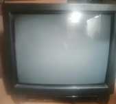 Sprzedam stary telewizor.