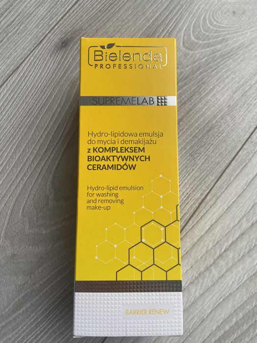 Bielenda Professional emulsja ceranidowa do mycia twarzy