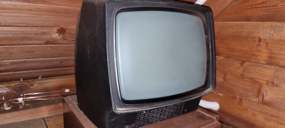 Telewizor czarnobiały PRL retro sprawny