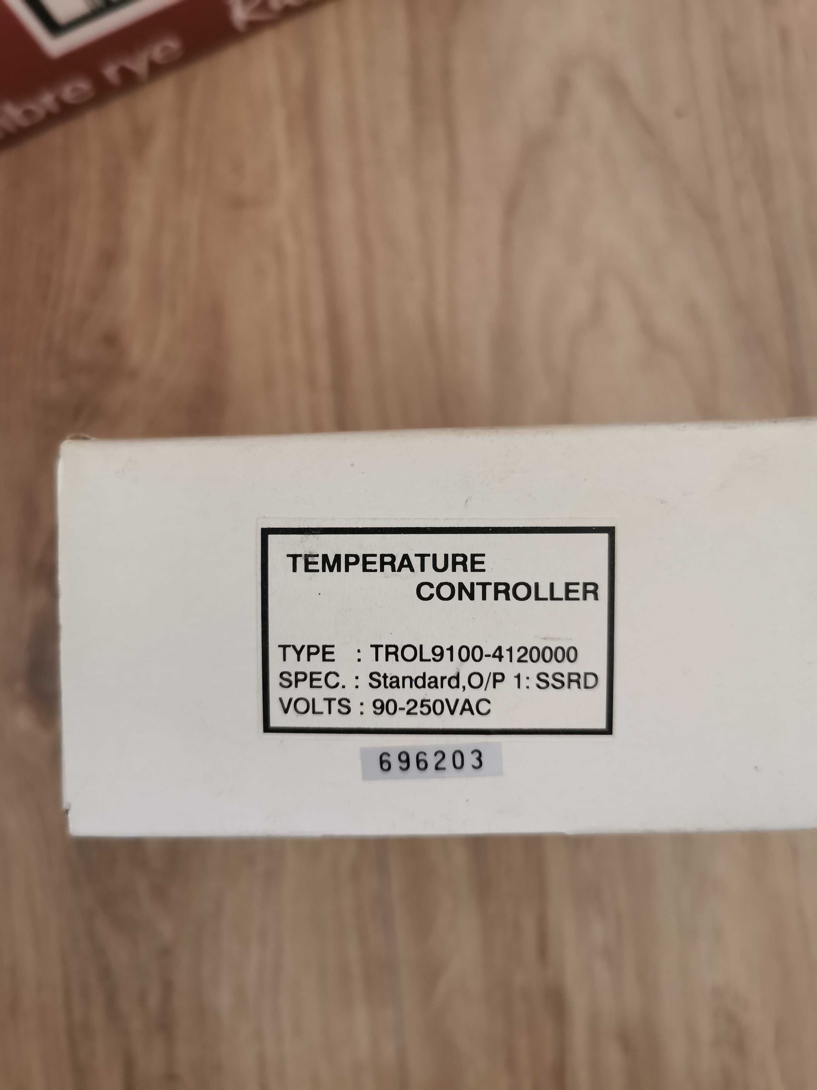 Regulator temperatury TROL9100
