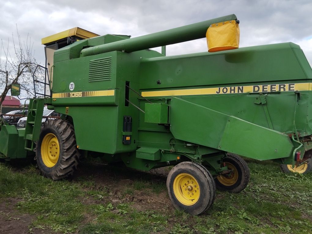 Комбайн свіжопригнаний John Deere 1055