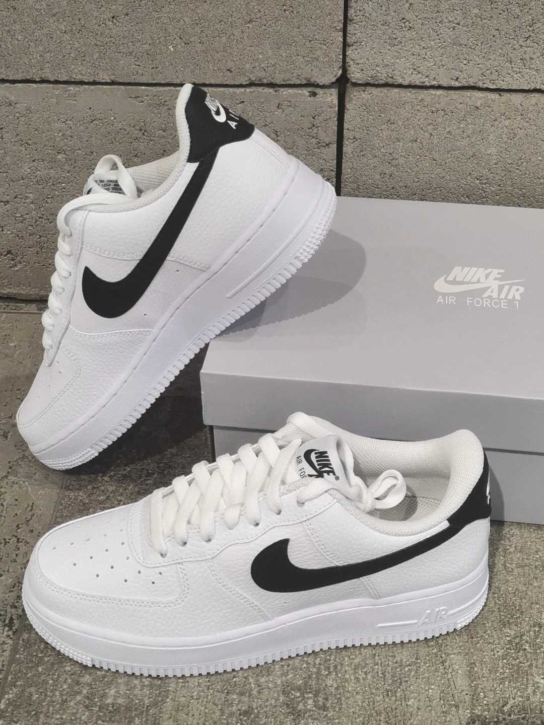 White Black\Air F1\Nike\nowy UnisexTrampki.44