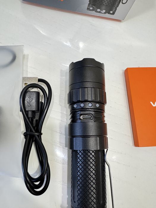 Портативный светодиодный фонарик VIDEX VLF-A156R 1700Lm