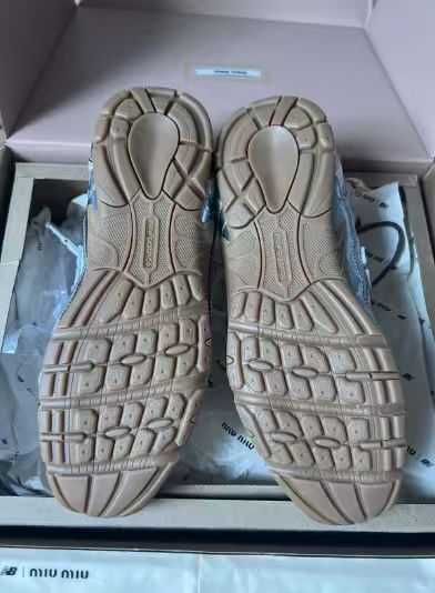 buty_New_Balance_x_Miu_Miu_530_SL_Srebrny_Espadryle / Rozmiar.36