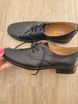 Eleganckie buty chłopięce pantofle jak nowe
