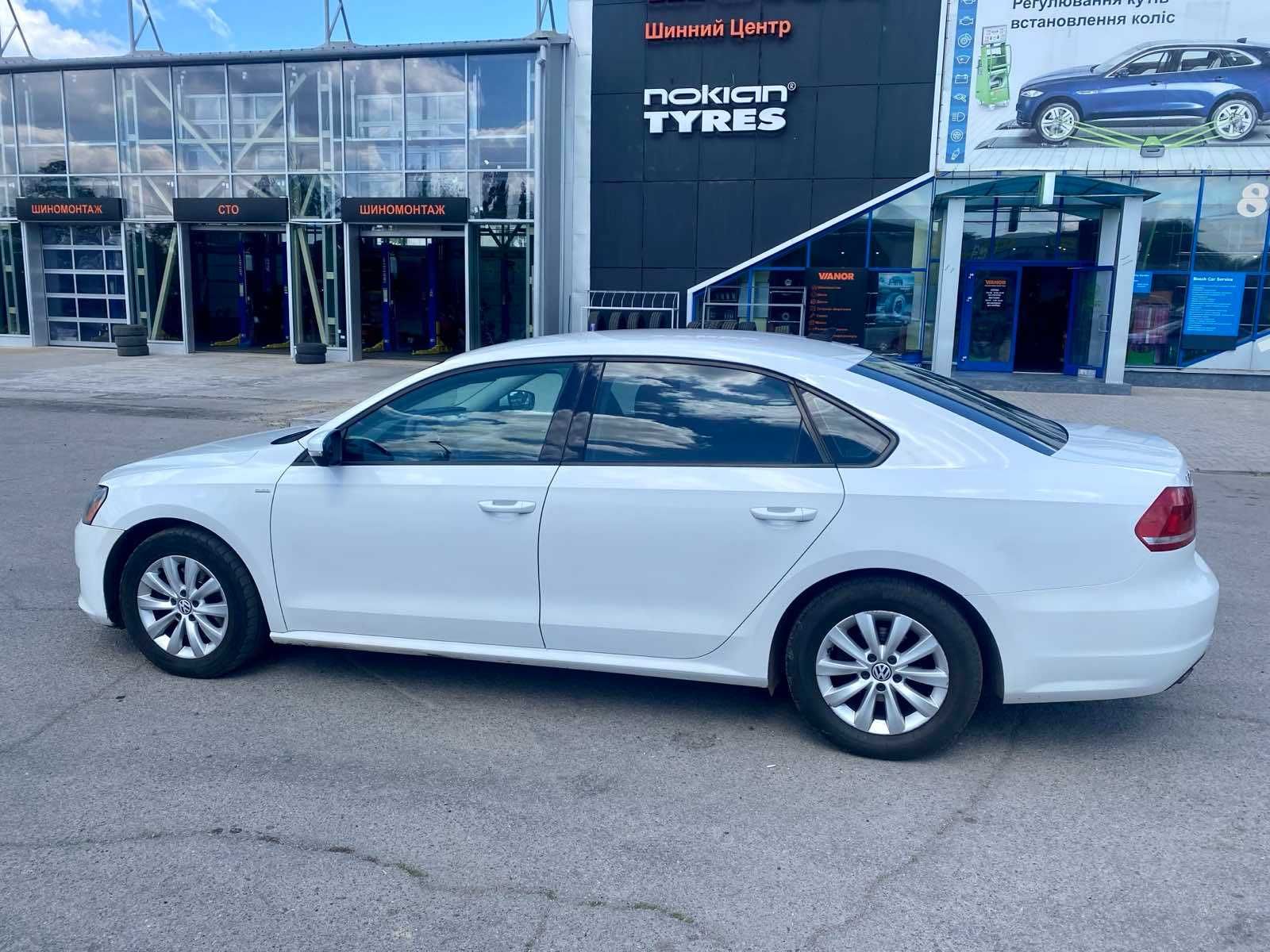 Volkswagen Passat B8 2014 року 1,8 л./бензин