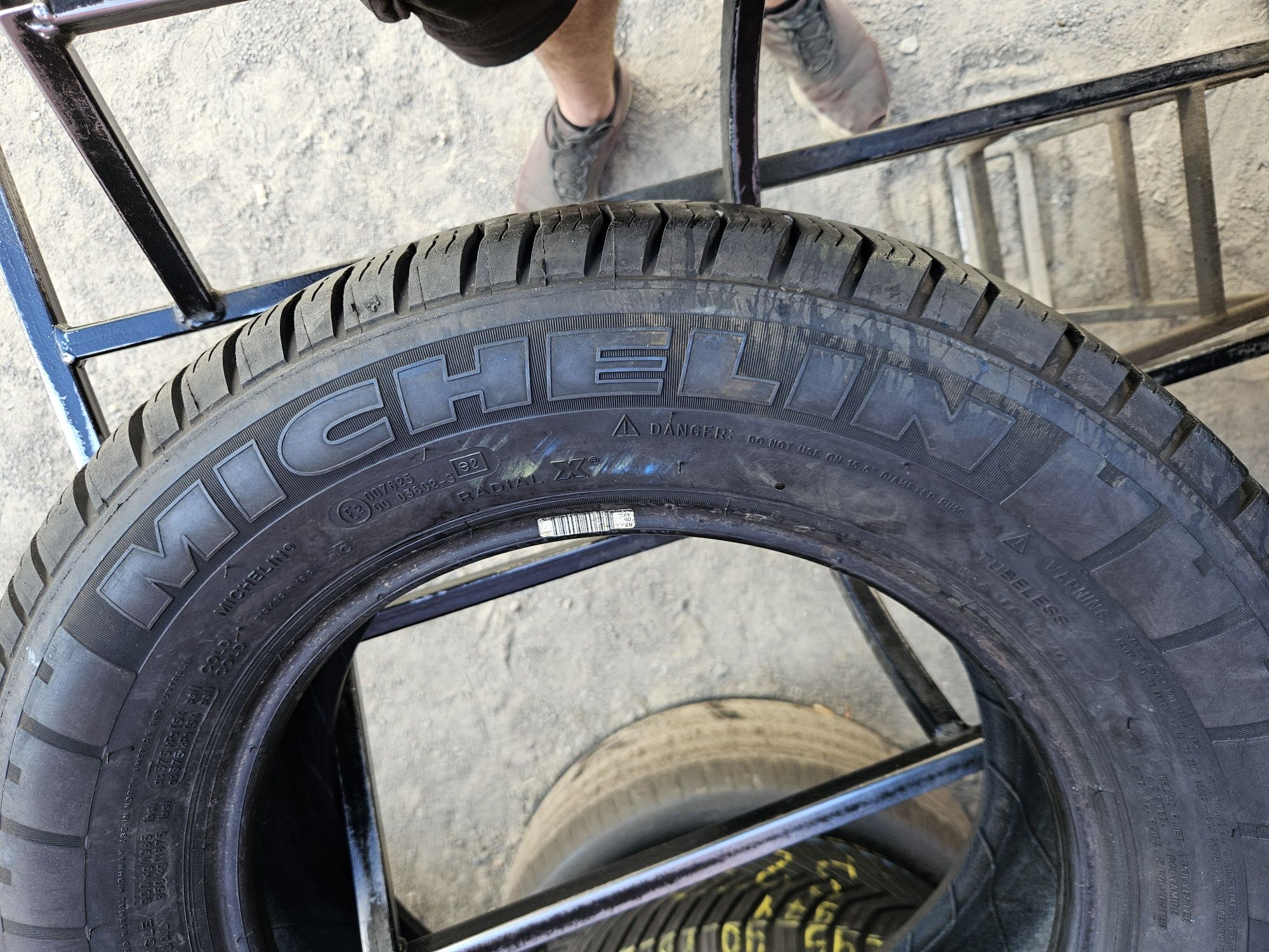Шины БУ 215 65 R 15 C Michelin agilis 51 комплект лето