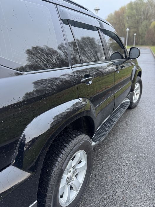 TOYOTAPradoPresident