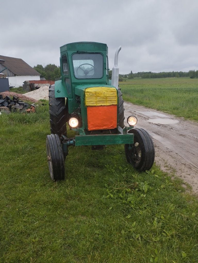 Продам Трактор Т-40