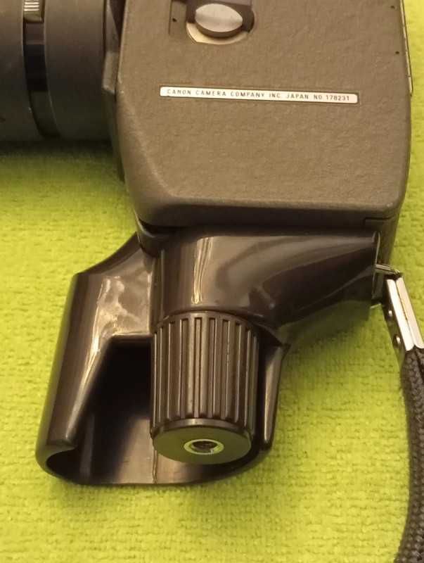 Canon Reflex Zoom 8-2 com grip original