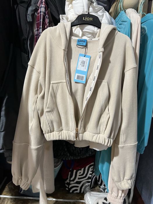 Куртка бежева лior