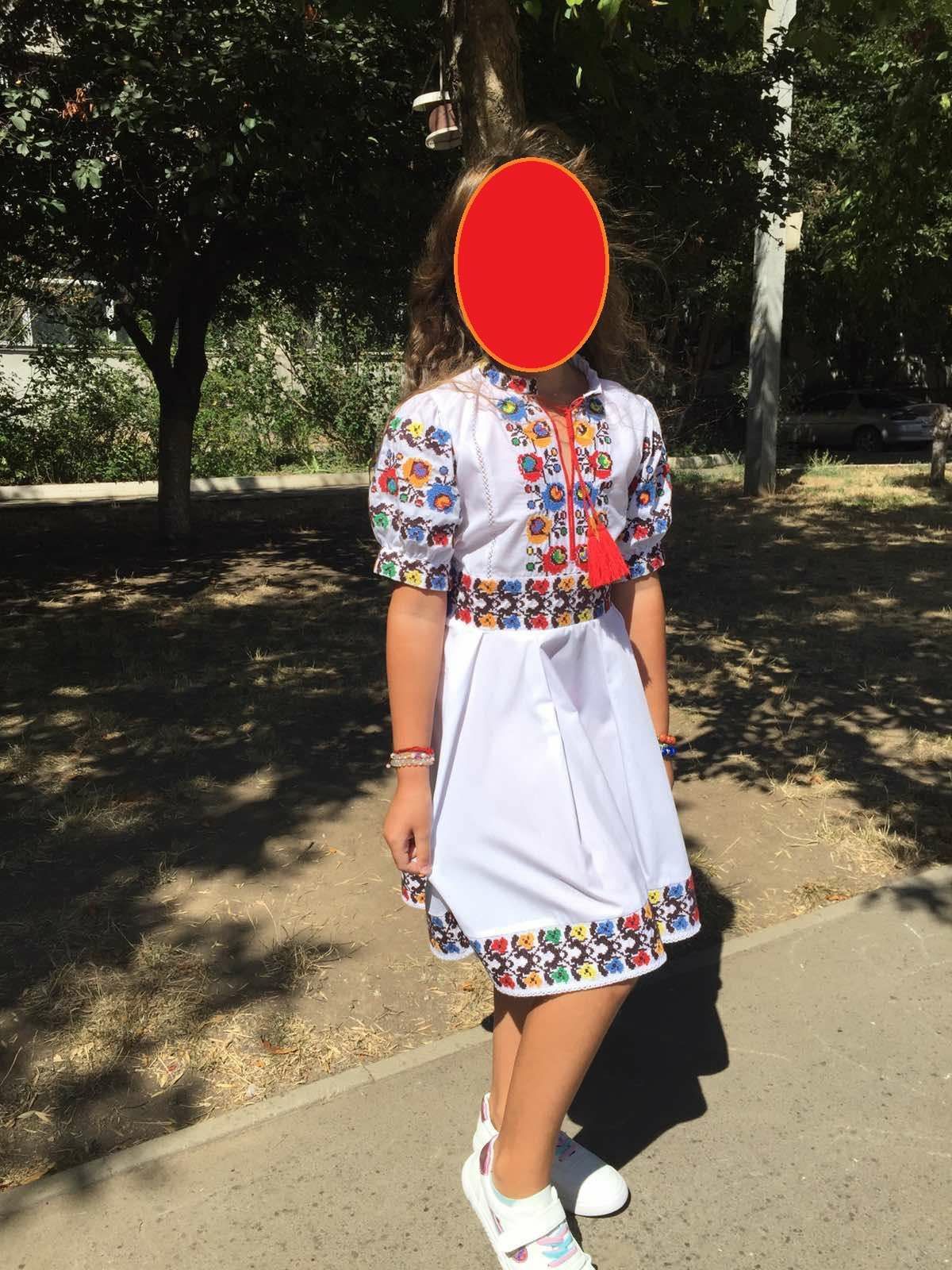 Дуже класне плаття-вишиванка для дівчинки 134