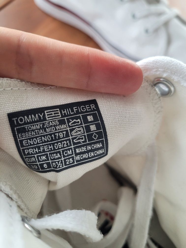 Trampki tenisówki  białe wysokie Tommy Hilfiger Jeans rozmiar  39