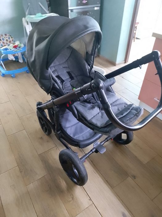 Коляска 2в1  в  гарному стані
