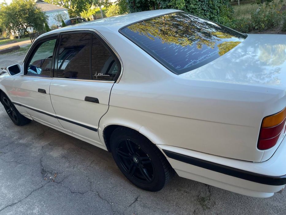 Продам BMW е34 520i 1989 року