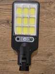 Lampa solarna z czujnikiem ruchu