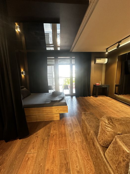 Дельмар апартаменты , VIP Мост Сити