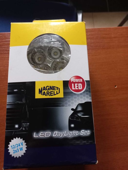 Światła do jazdy dziennej FORD