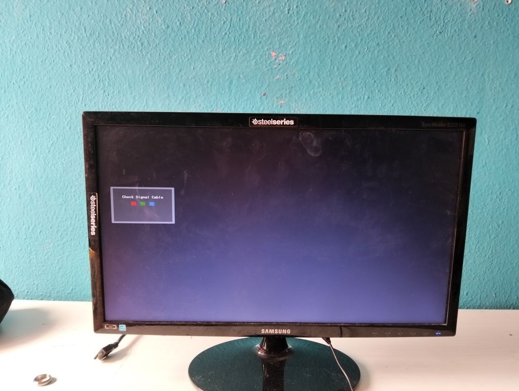 Monitor Samsung steel series