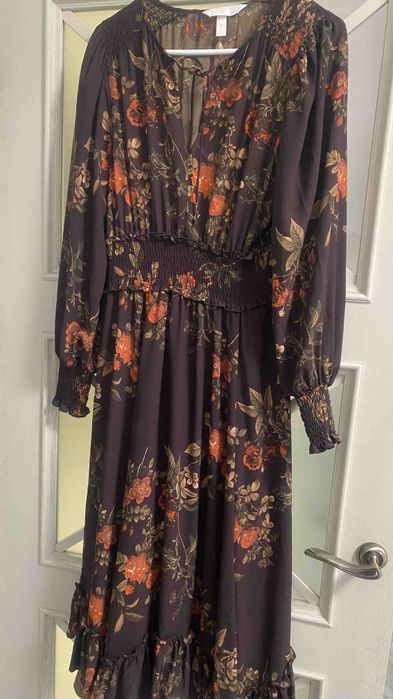 Плаття розмір 42 з квітковим принтом
