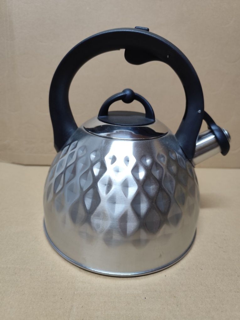 Czajnik o poj. 2,5L