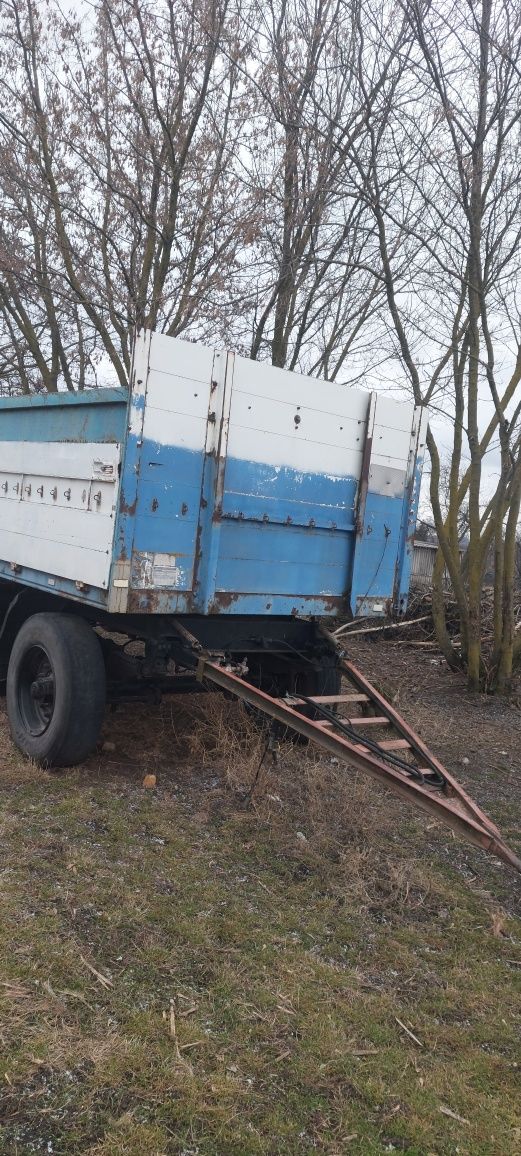 Причіп Schwarzmuller