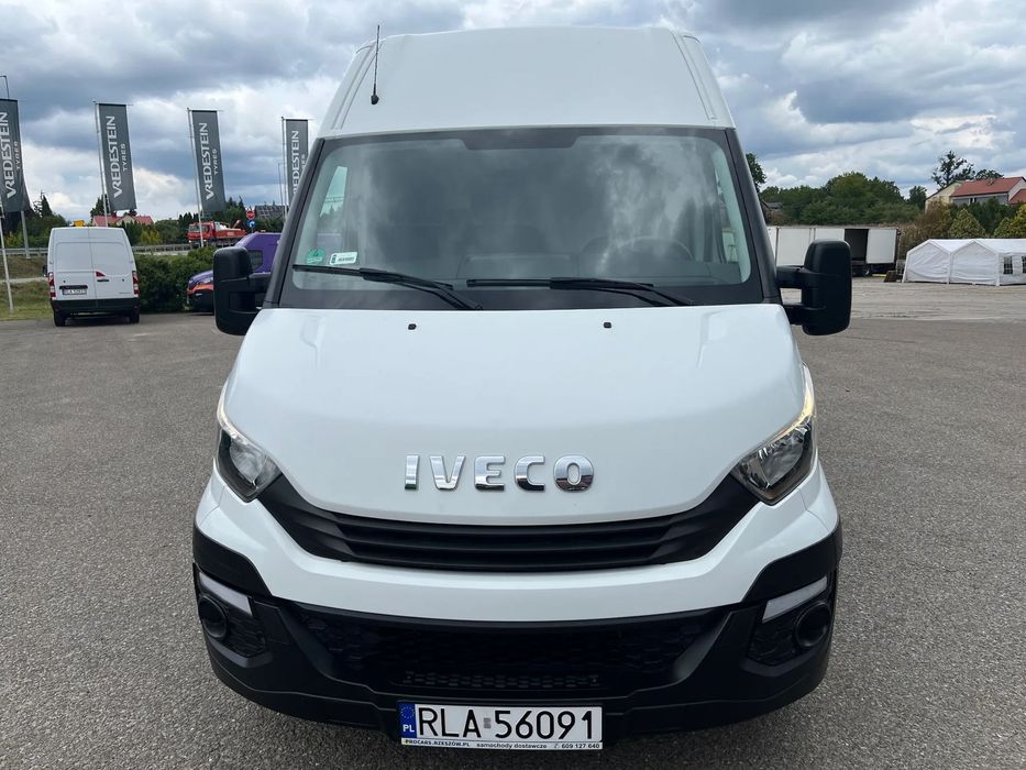 Iveco DAILY 35S12V  Pierwszy właściciel w kraju, 43 902  NETTO