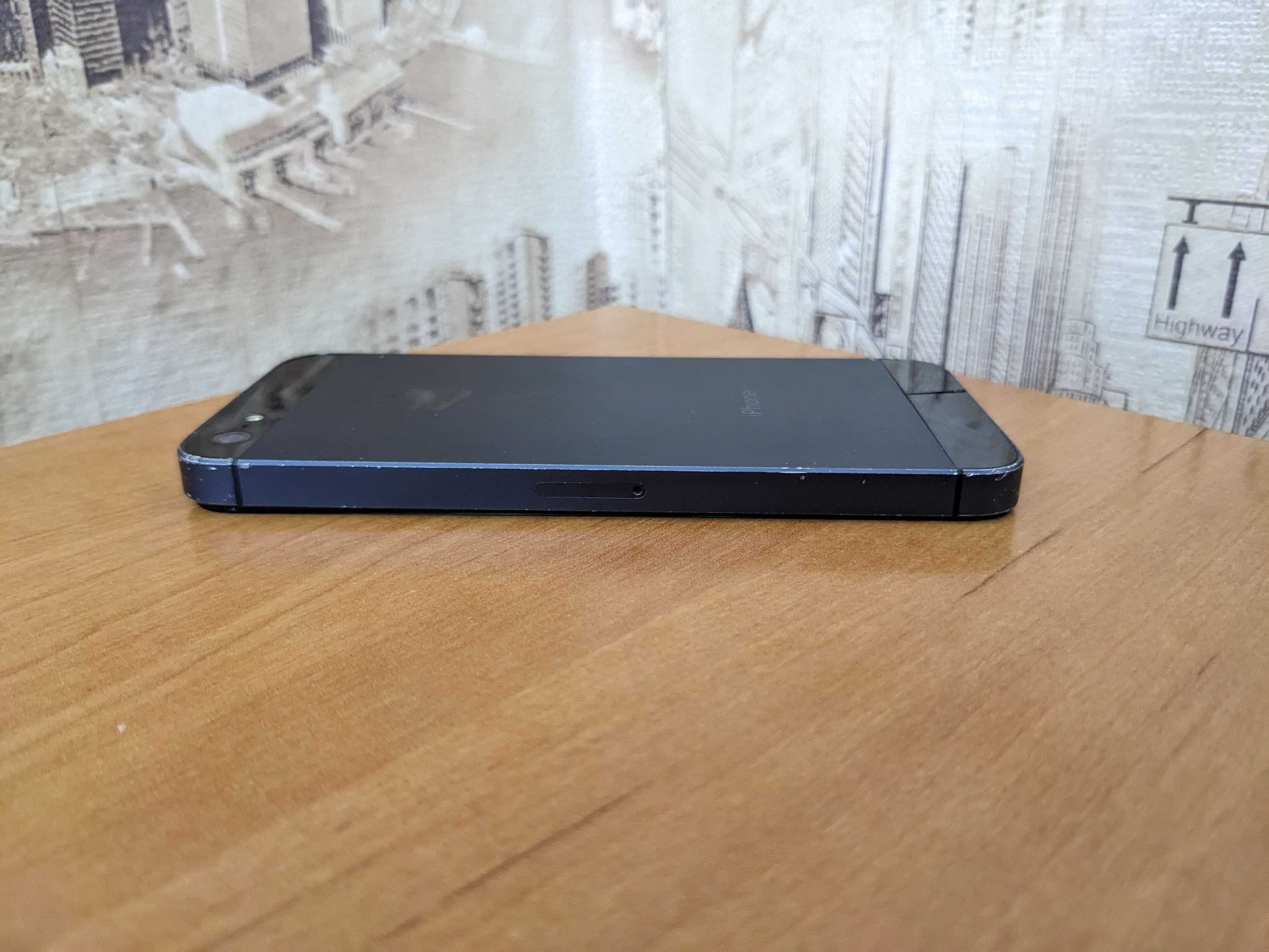 Смартфон Apple iPhone 5 A1429 16GB