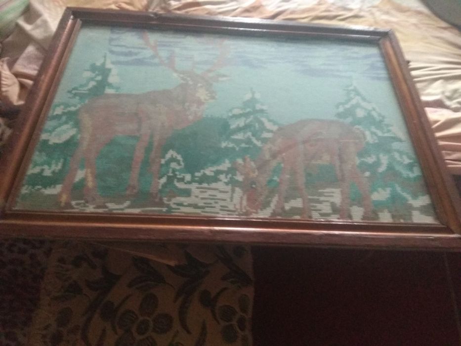 Продам   старинную картин, вышивка,  пазлы и др