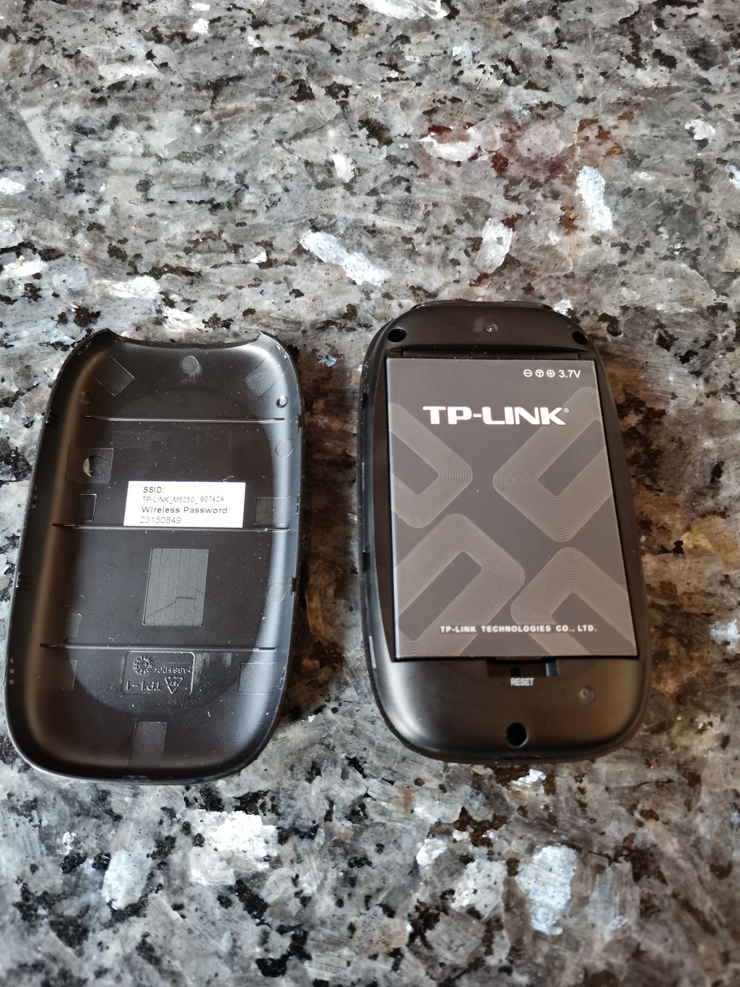Router TP-Link Model M5250