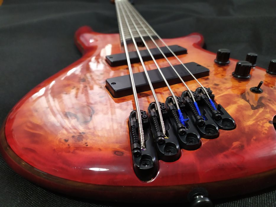 Продам Ibanez SRMS805-BTT