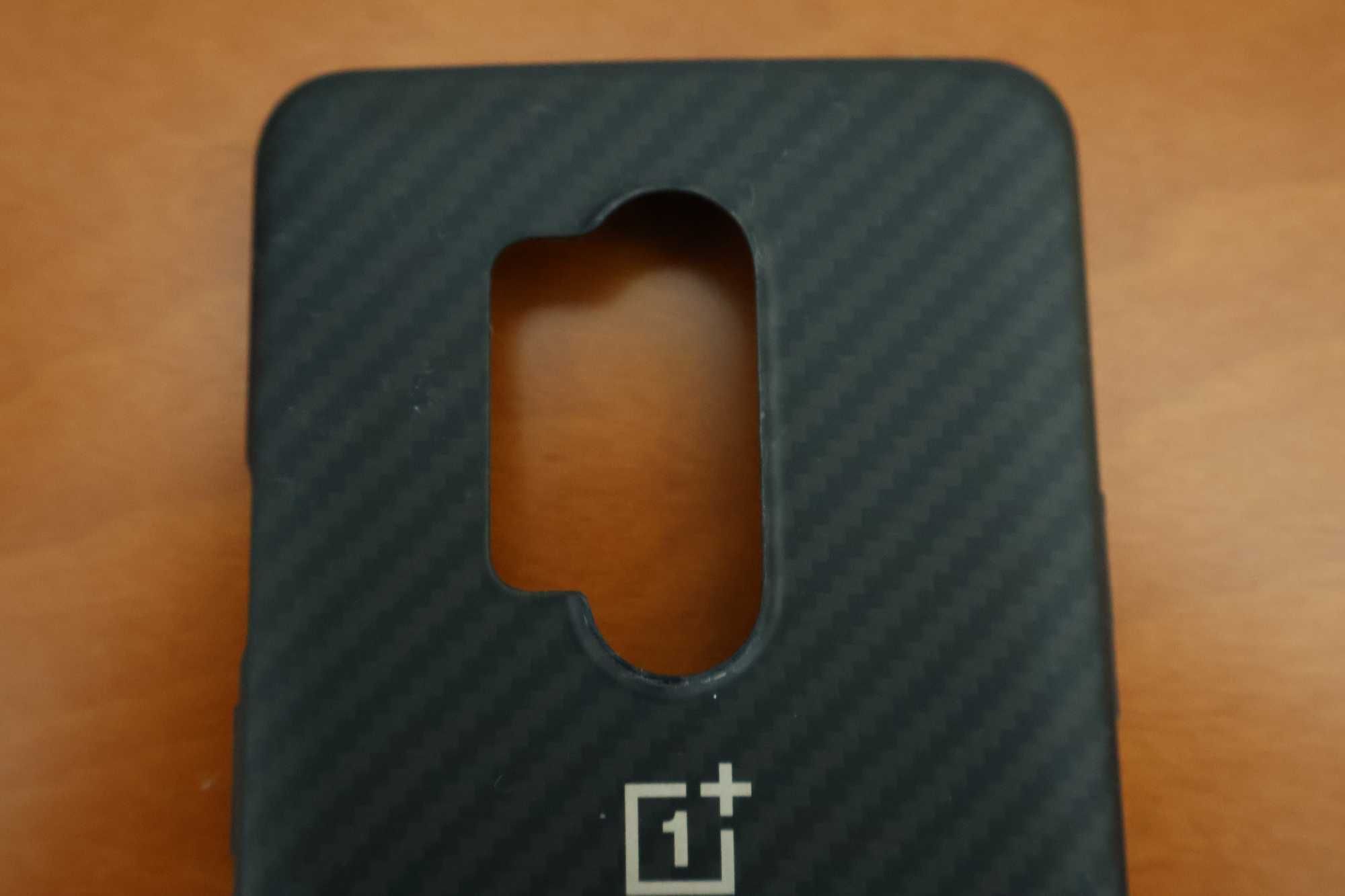 Capa Oficial OnePlus 8 Pro Karbon Bumper Case