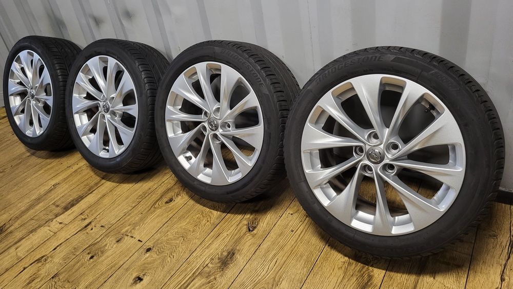 Felgi Opel 17" 5x105 z oponami 225/45 R17 Astra K J jak nowe!