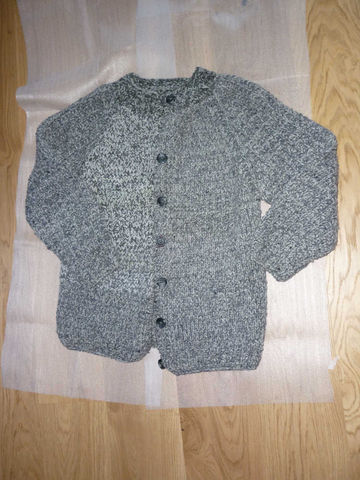 Sweter wełniany,ręcznie robiony,1 egzemplarz,projekt własny
