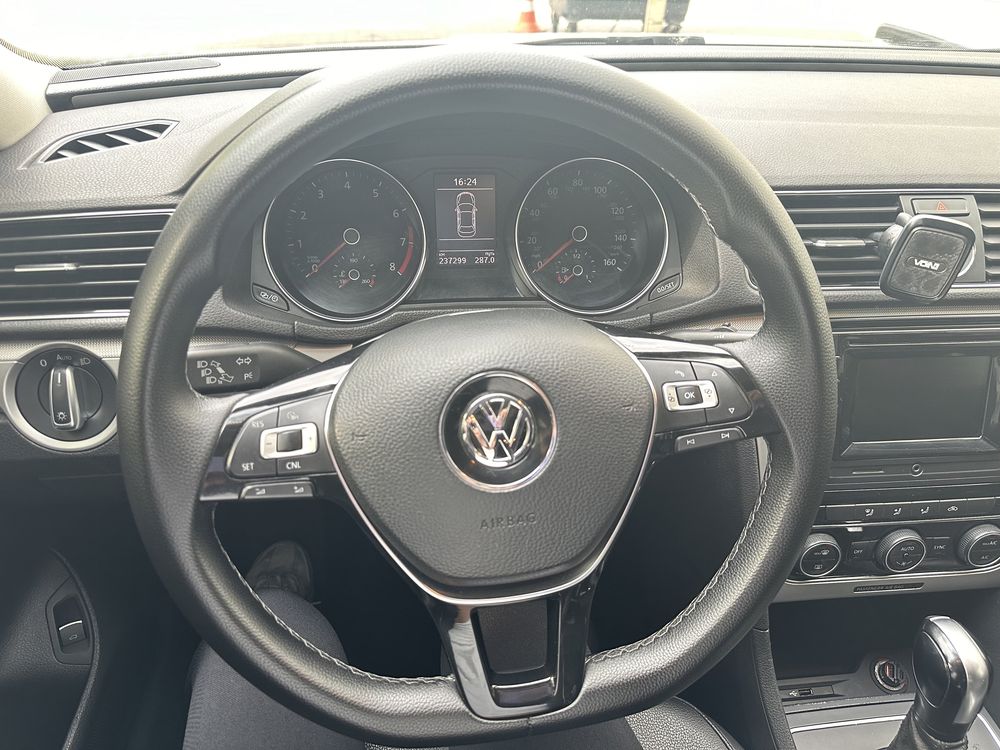 Volkswagen passat 1,8 2016