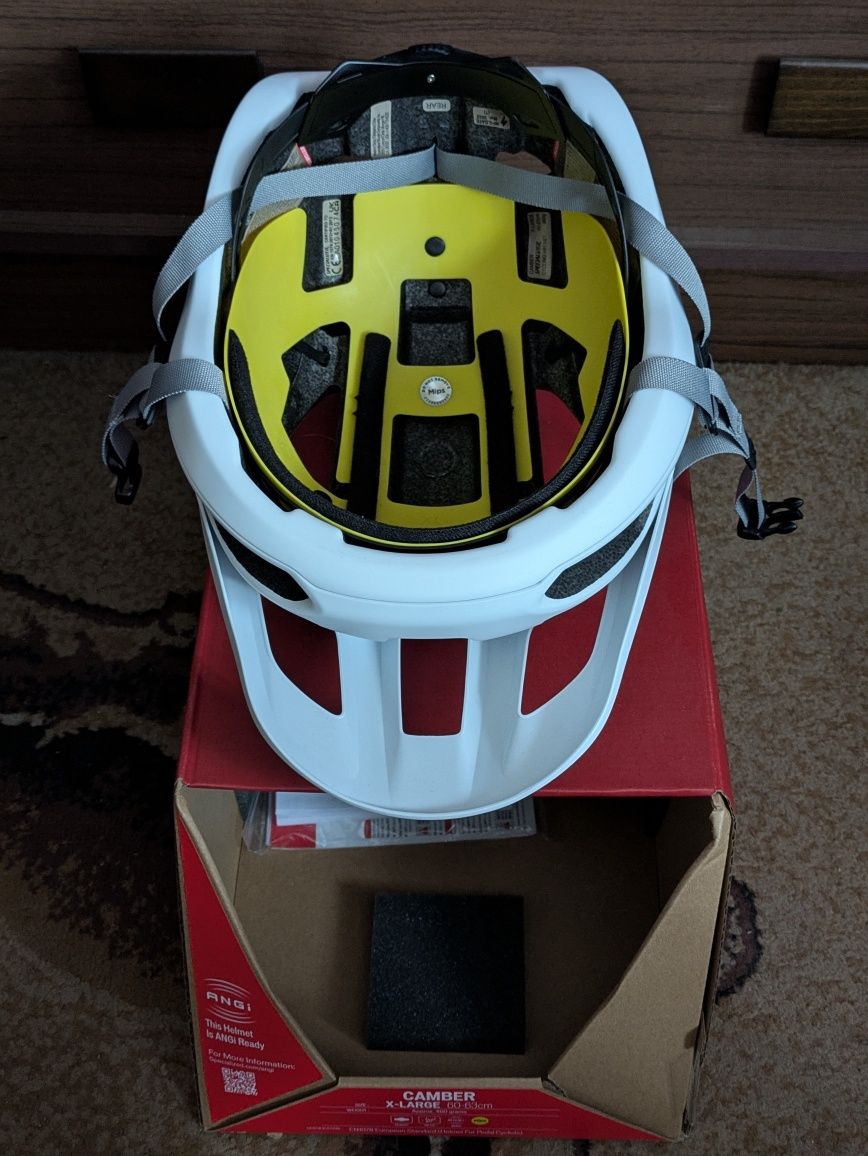 Specialized Camber XL Biały