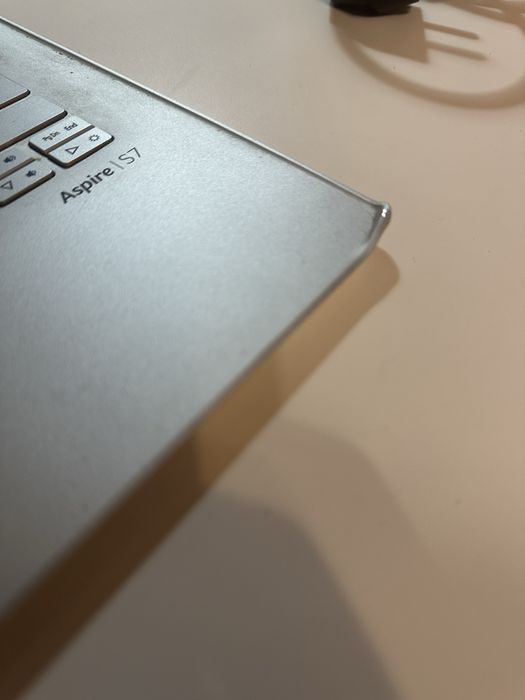 Acer Aspire A7 laptop