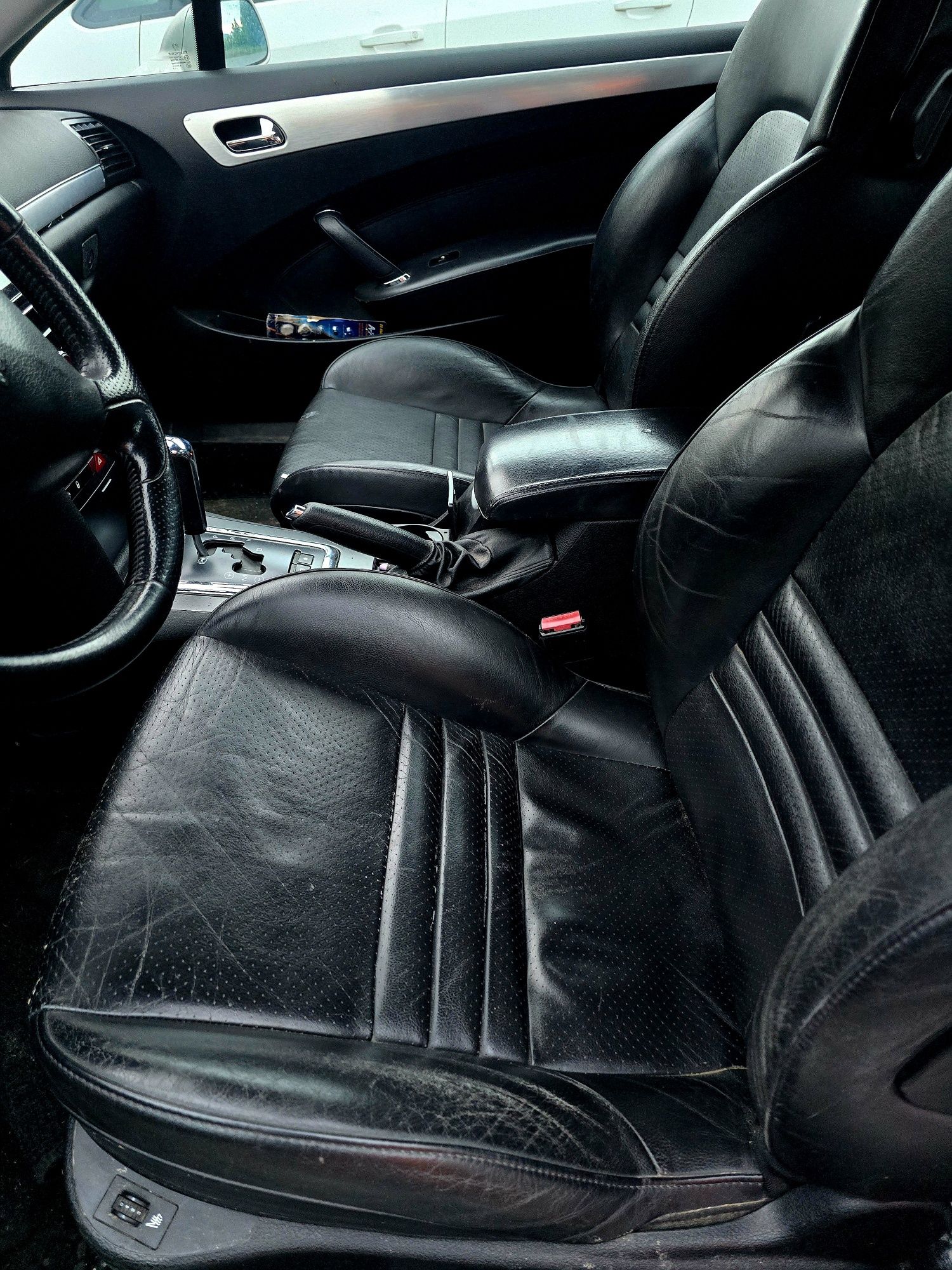 Peugeot 407 coupe 2.7 hdi 204km