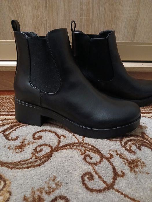 Жіночі черевики, 40 р