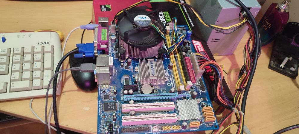 Материнка 775 сокет + соre 2 duo e4500+ ddr2 2048mb