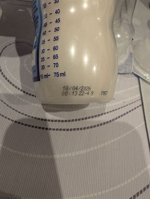 Bebilon Advance 1 butelka gotowe 13 sztuk + smoczki