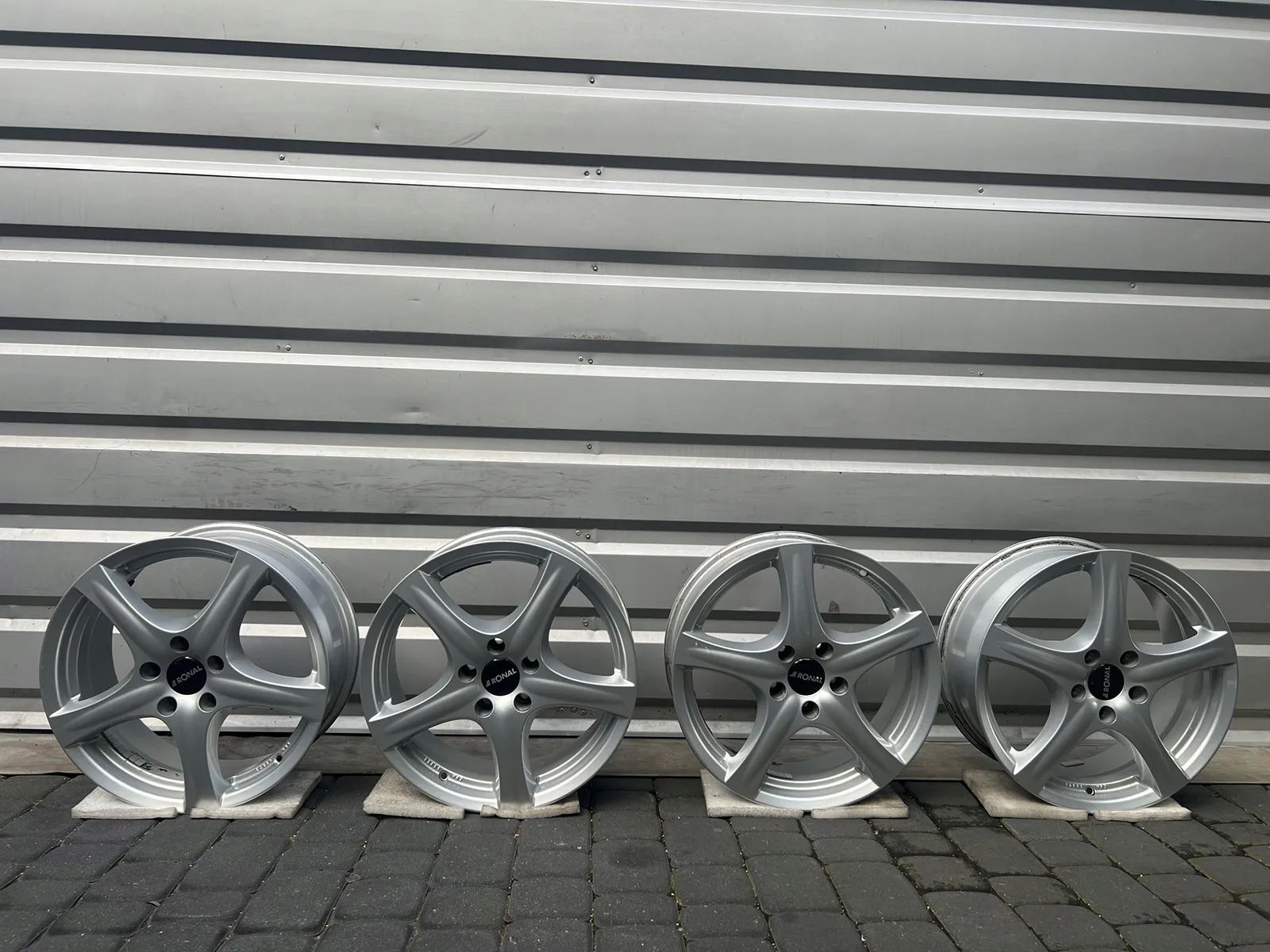 Oryginalne Felgi Ronal 17 Audi A3 A4 A5 A6 A8 Q3