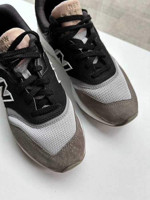 Oryginalne buty New Balance 997H Rozmiar EU37.5