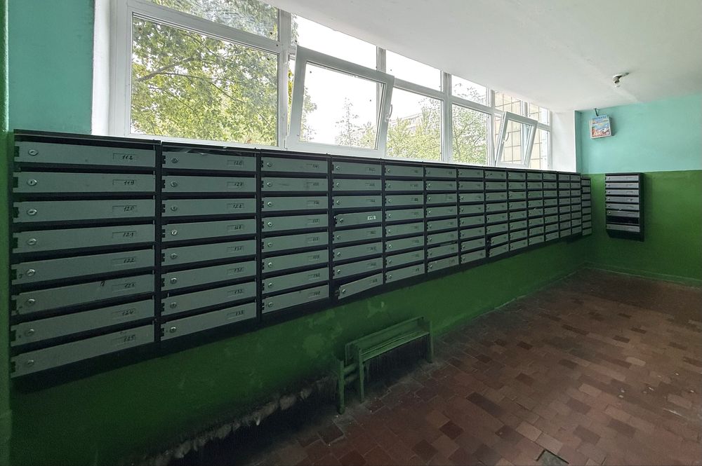 Продаж 1 кім квартири Лісний,Поповича Космонавта,18